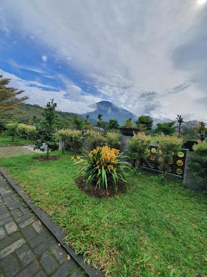 Nusantara Hotel Sembalun Sembalunlawang Zewnętrze zdjęcie